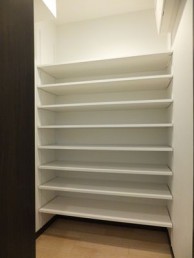 会話の弾むダイニング中心の生活に